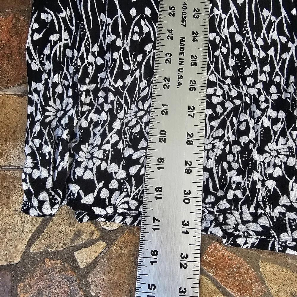 Cathy Daniels Vintage Crinkle Floral Print Maxi Skirt, Black and White, Size XL - Picture 9 of 11